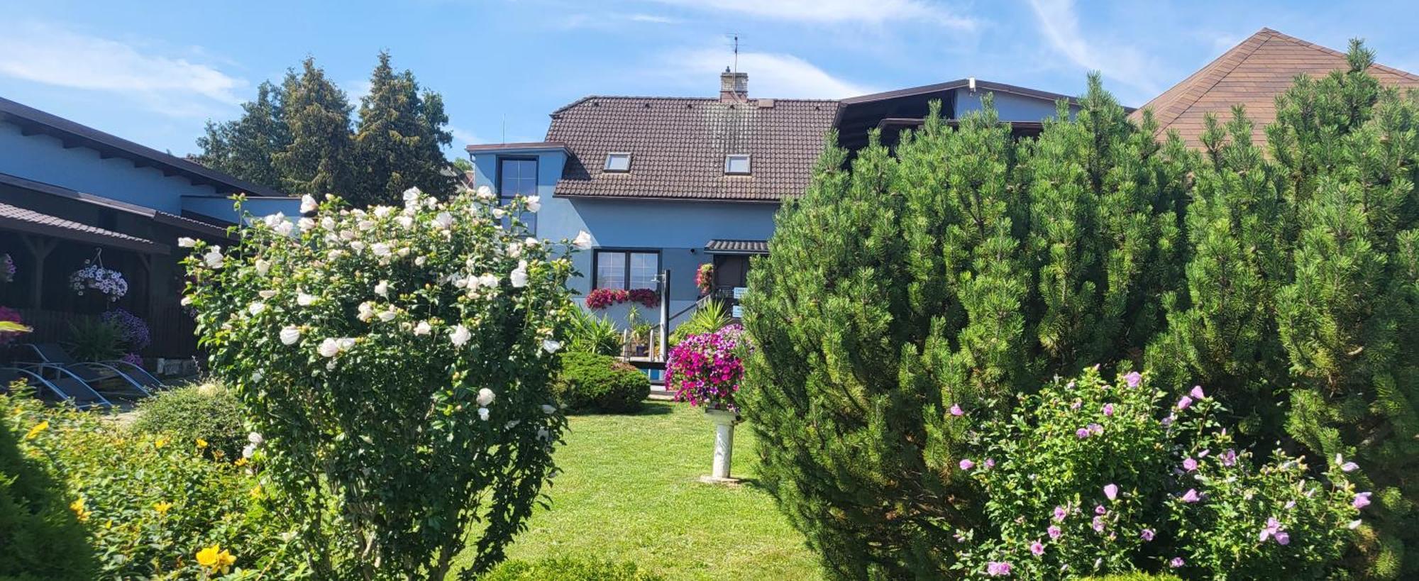 Areal Pauli Hotel Česká Skalice Eksteriør billede